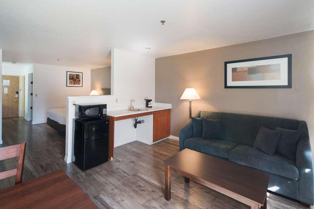 Quality Inn & Suites Kennewick Tri-Cities Room photo