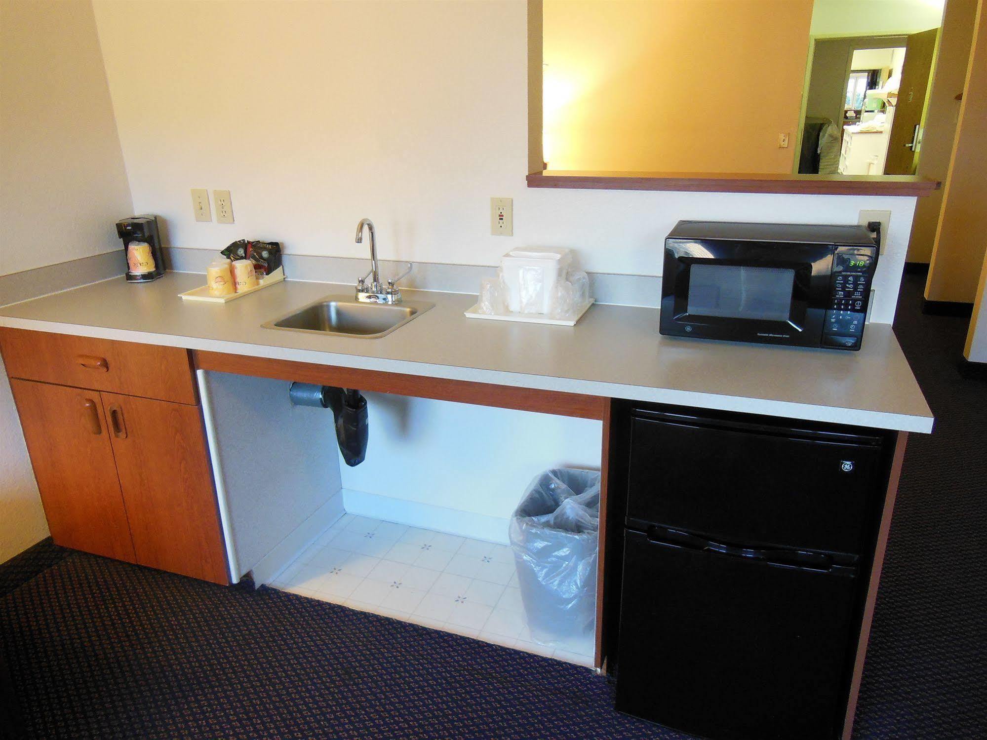 Quality Inn & Suites Kennewick Tri-Cities Exterior photo