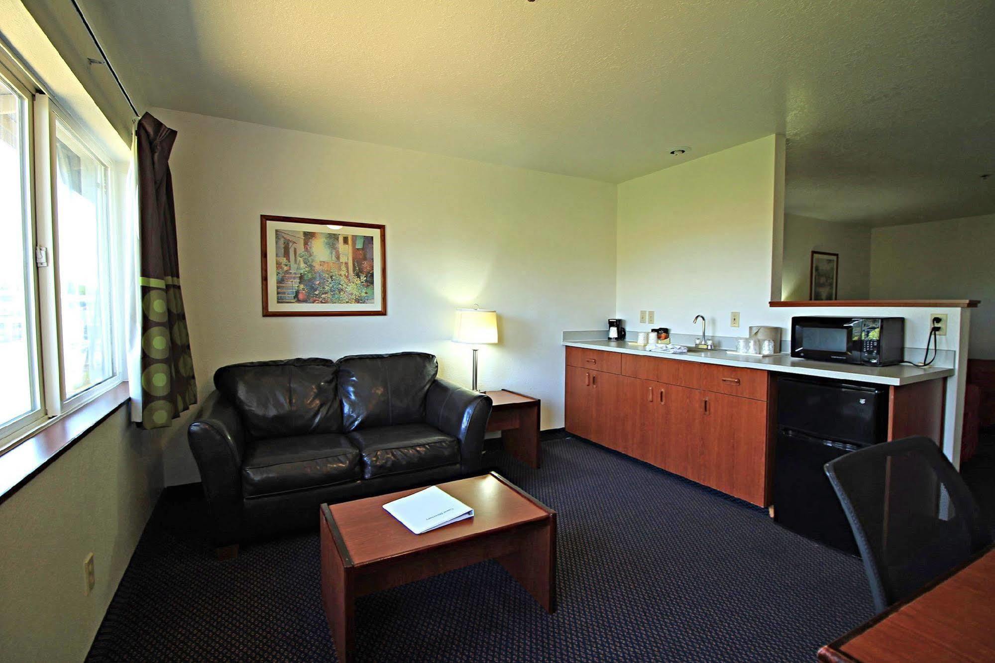 Quality Inn & Suites Kennewick Tri-Cities Exterior photo