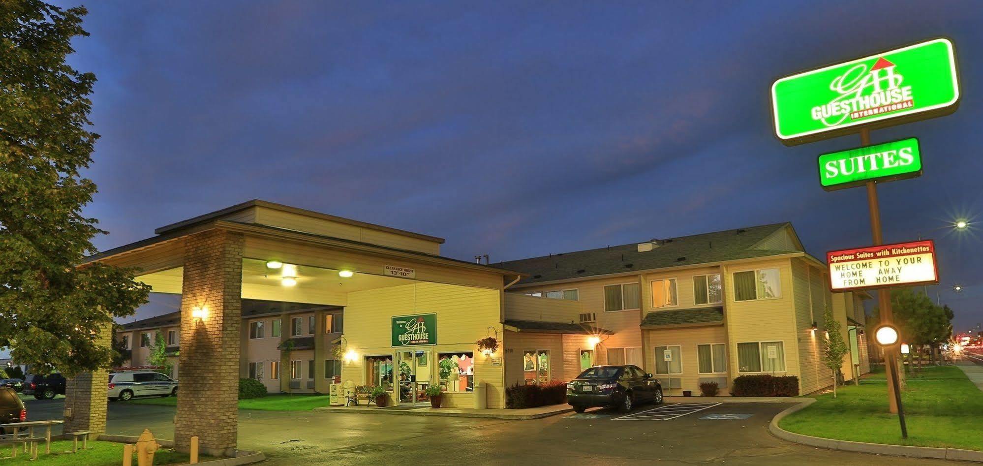 Quality Inn & Suites Kennewick Tri-Cities Exterior photo