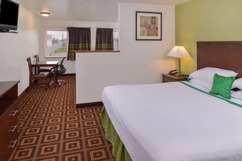 Quality Inn & Suites Kennewick Tri-Cities Room photo